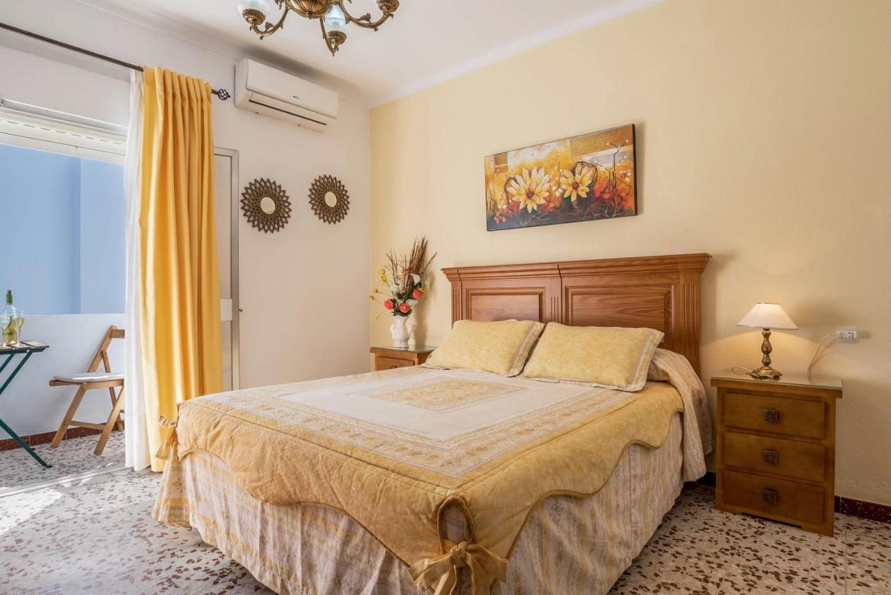 Piso Carmen Solo Familias Apartment Conil De La Frontera Exterior photo